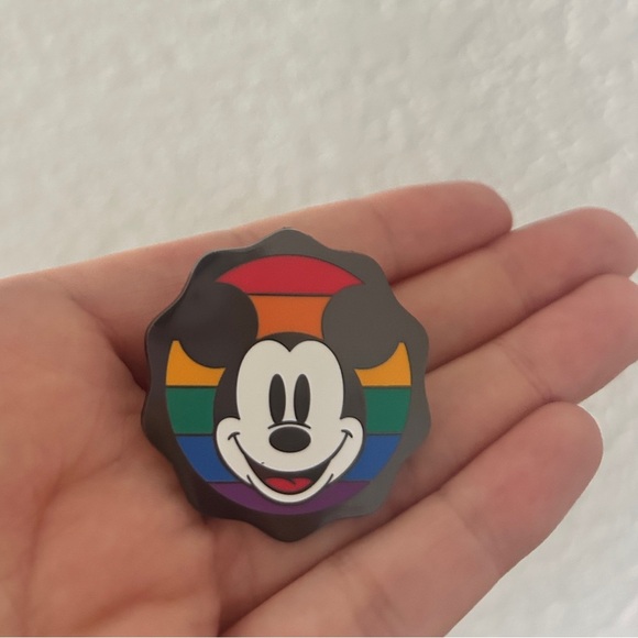 Mickey Mouse Disney Pride Collection 2024 Rainbow Pin (Limited Edition)- NEW - Picture 5 of 13